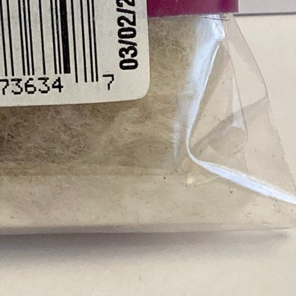 24 Dimensions FeltWorks 100% Wool Naturals Curly Roving 0.25oz Needle Felting - Picture 7 of 12